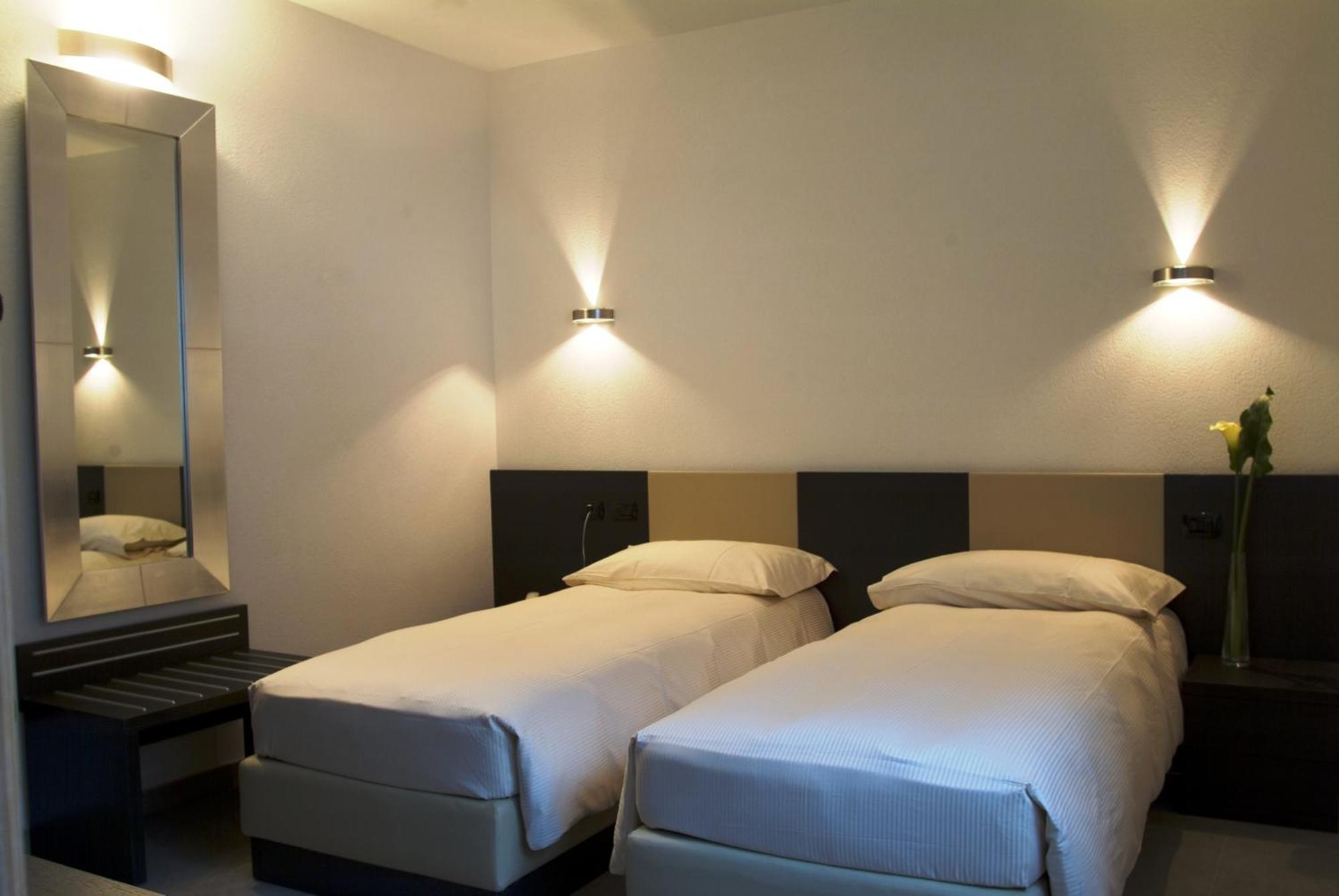 Hotel San Lorenzo เคียเวนนา ภายนอก รูปภาพ